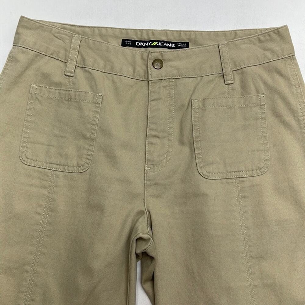 DKNY JEANS Women’s 6 Cropped Khaki Pant